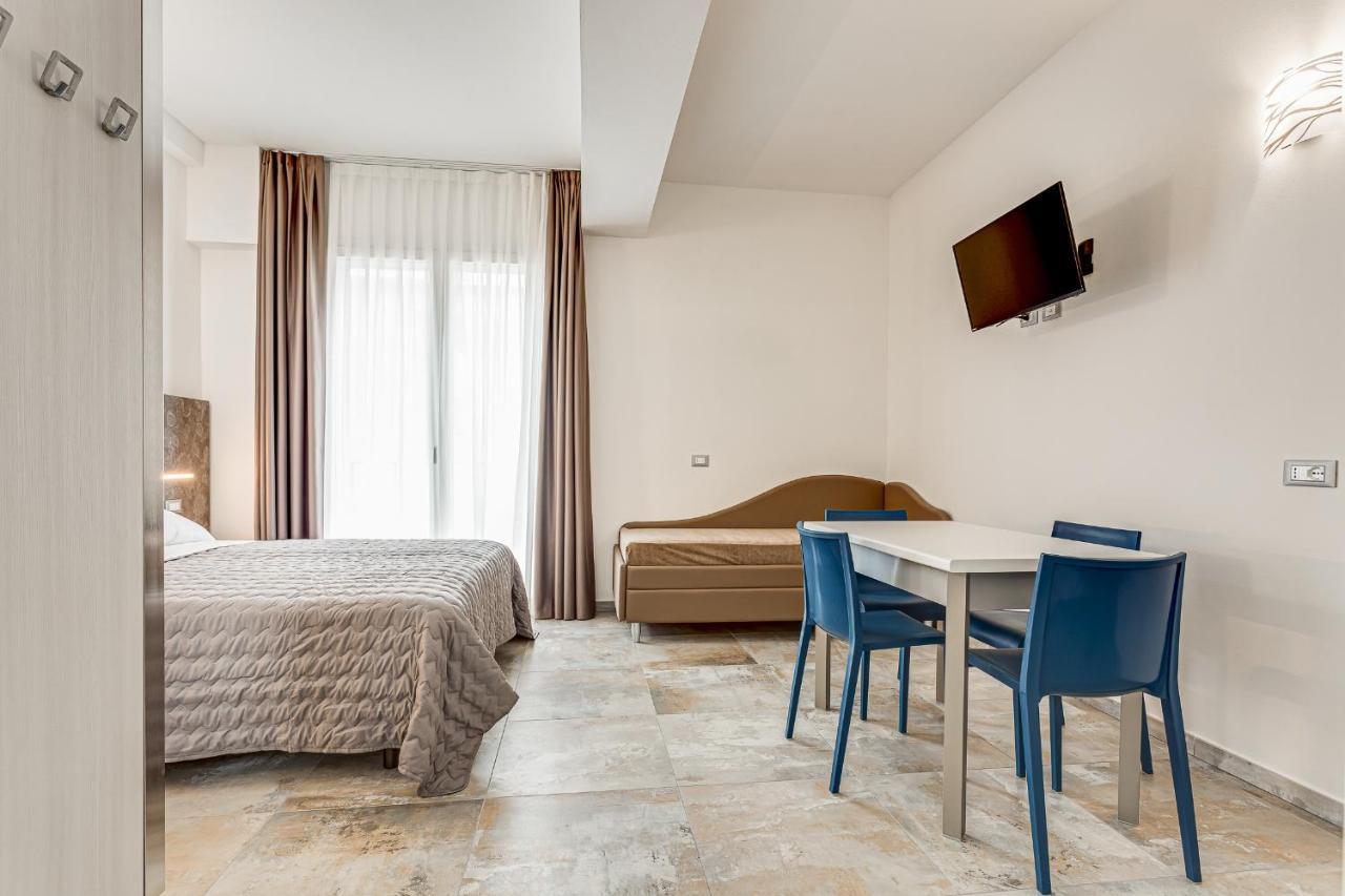 Hotel Belturismo Bellaria-Igea Marina Esterno foto