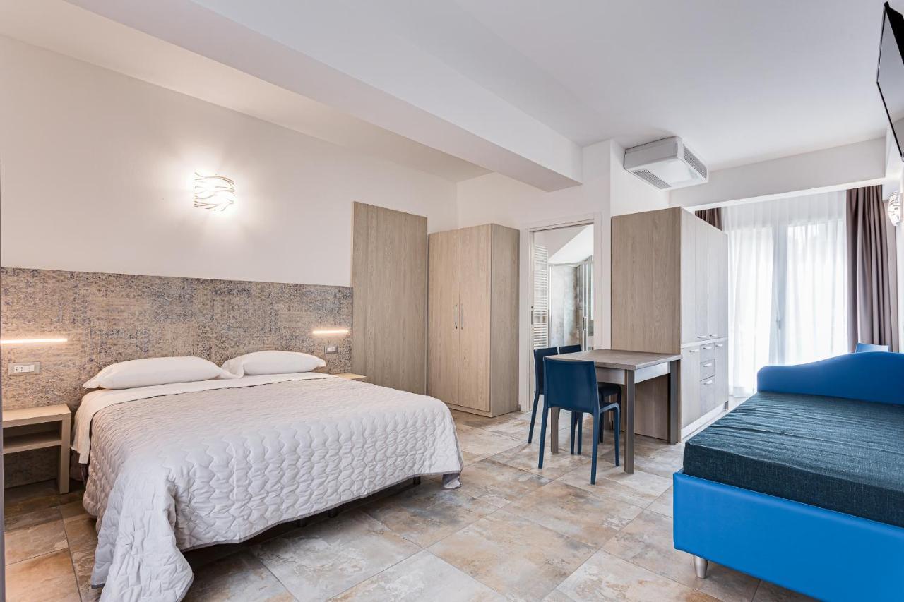 Hotel Belturismo Bellaria-Igea Marina Esterno foto