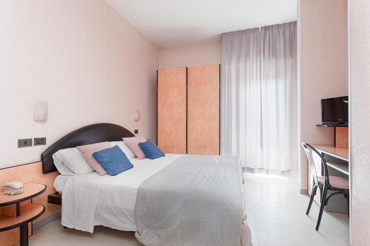 Hotel Belturismo Bellaria-Igea Marina Esterno foto